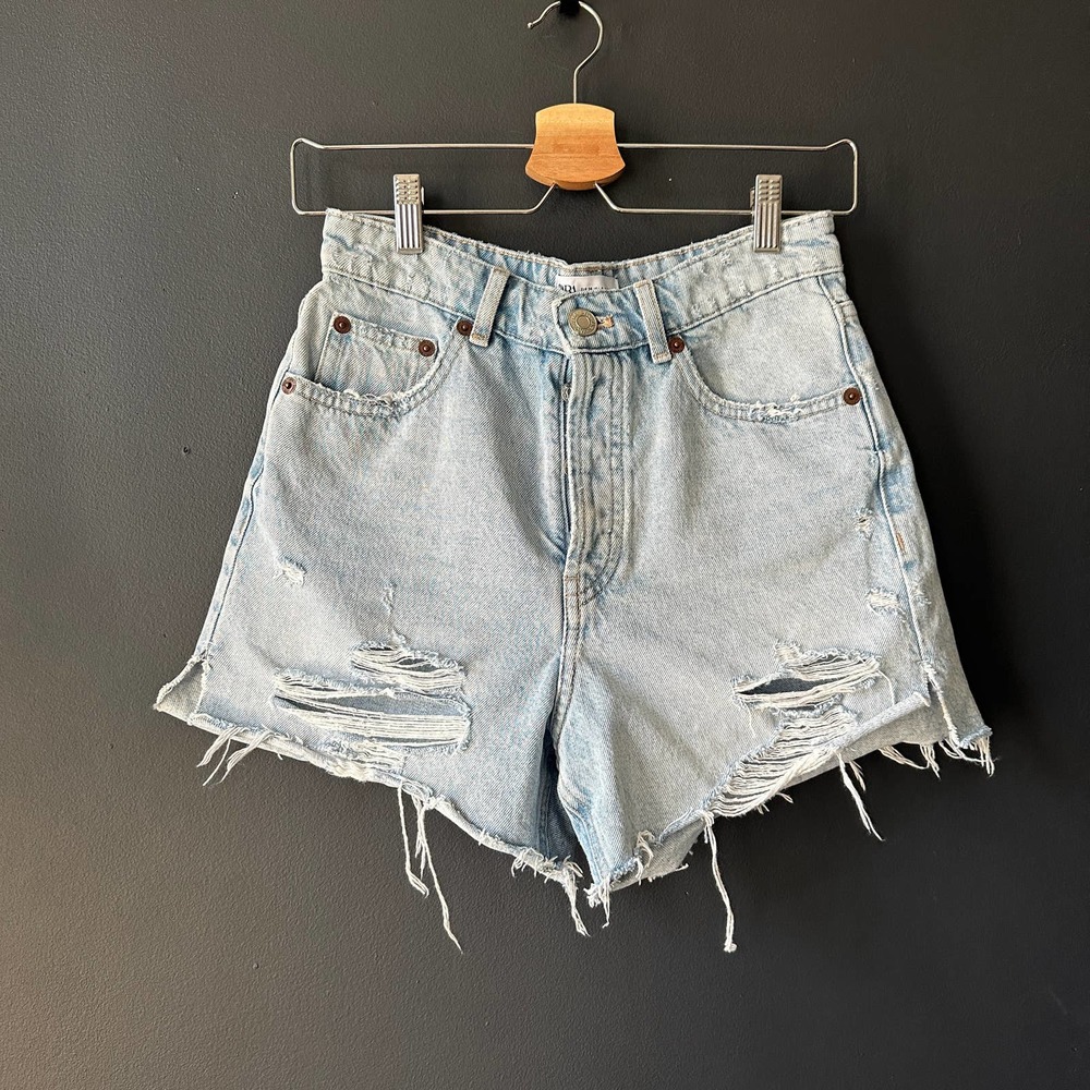 ZARA Straight Fit Split Shorts High Rise Button Fly Distressed Size 4 - Picture 3 of 12